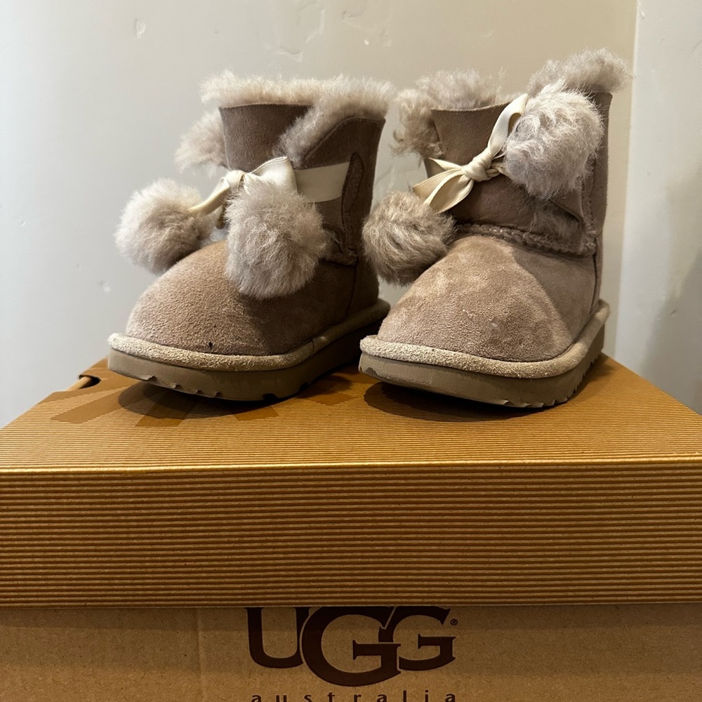 UGG Kids boot